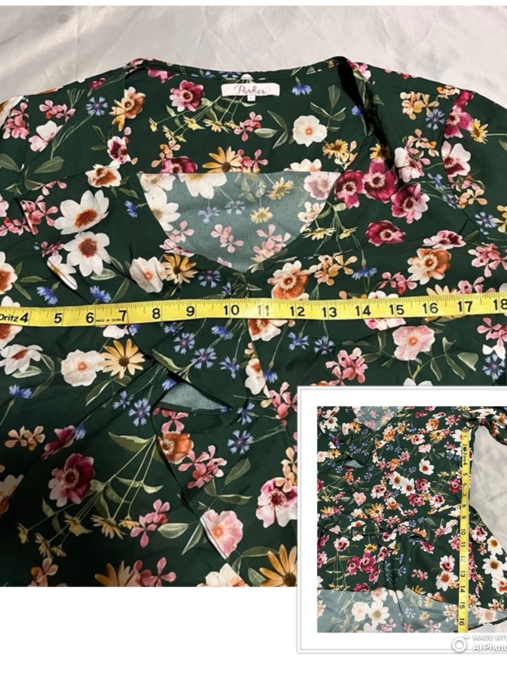 Parker Floral Silk Feel Blouse NWOT Green Ruffle V-Neck Bell Sleeve Peplum Small - Picture 8 of 8